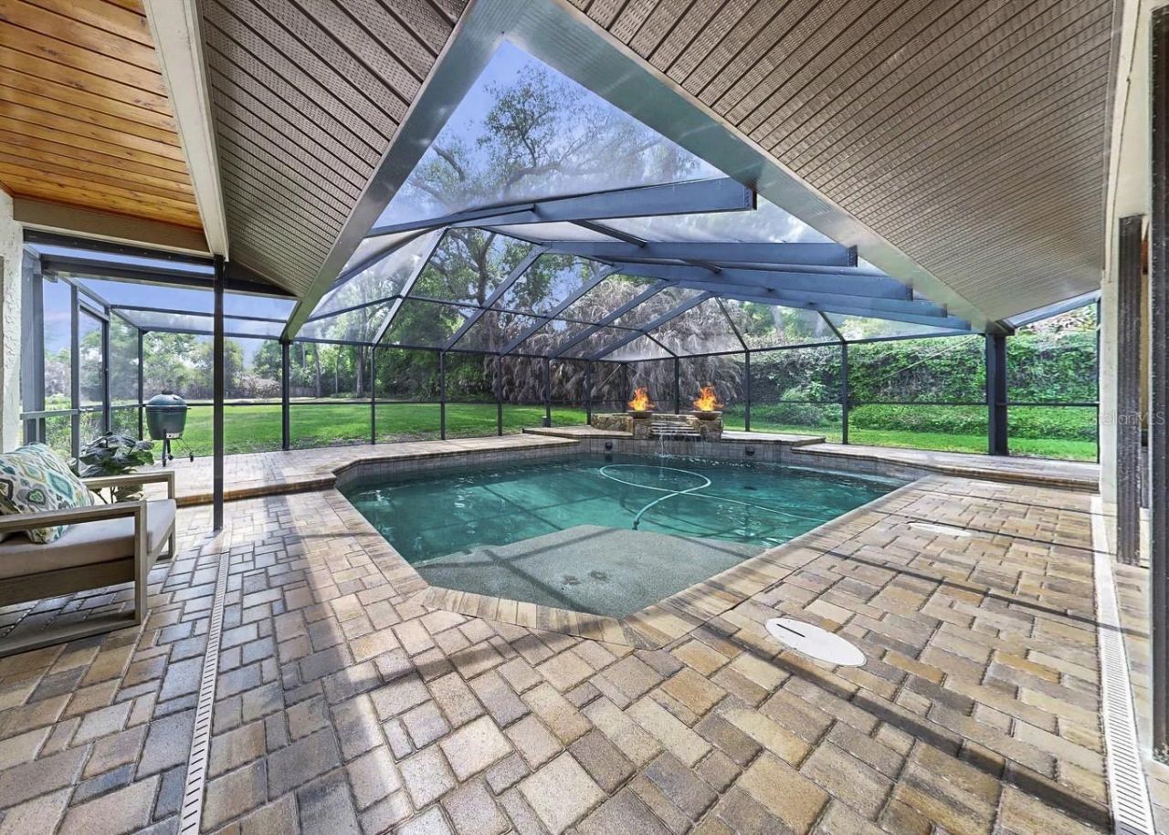 401 Penn National Road, Seffner, FL 33584 Photo