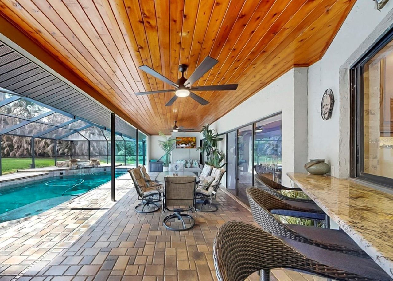 401 Penn National Road, Seffner, FL 33584 Photo