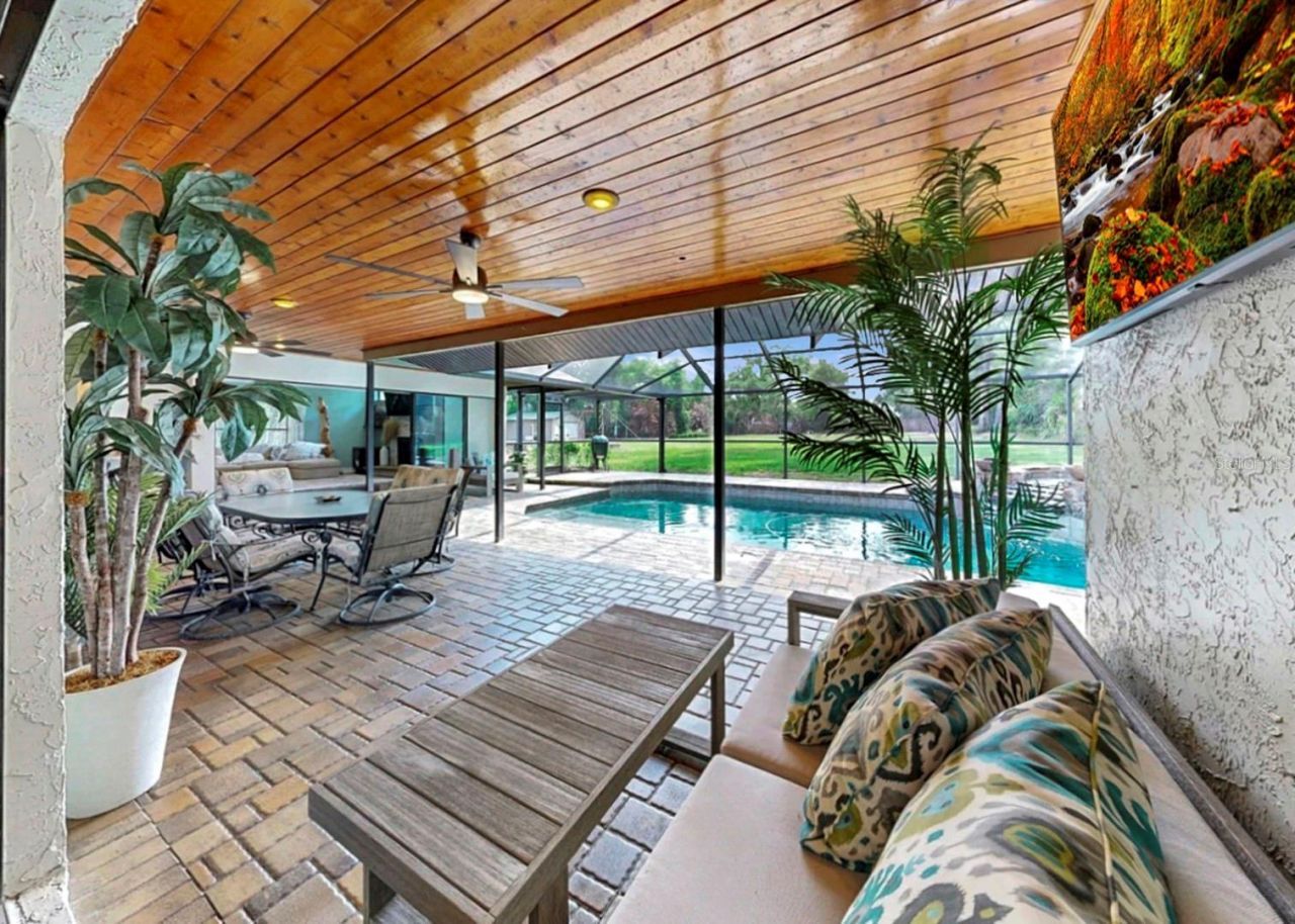 401 Penn National Road, Seffner, FL 33584 Photo