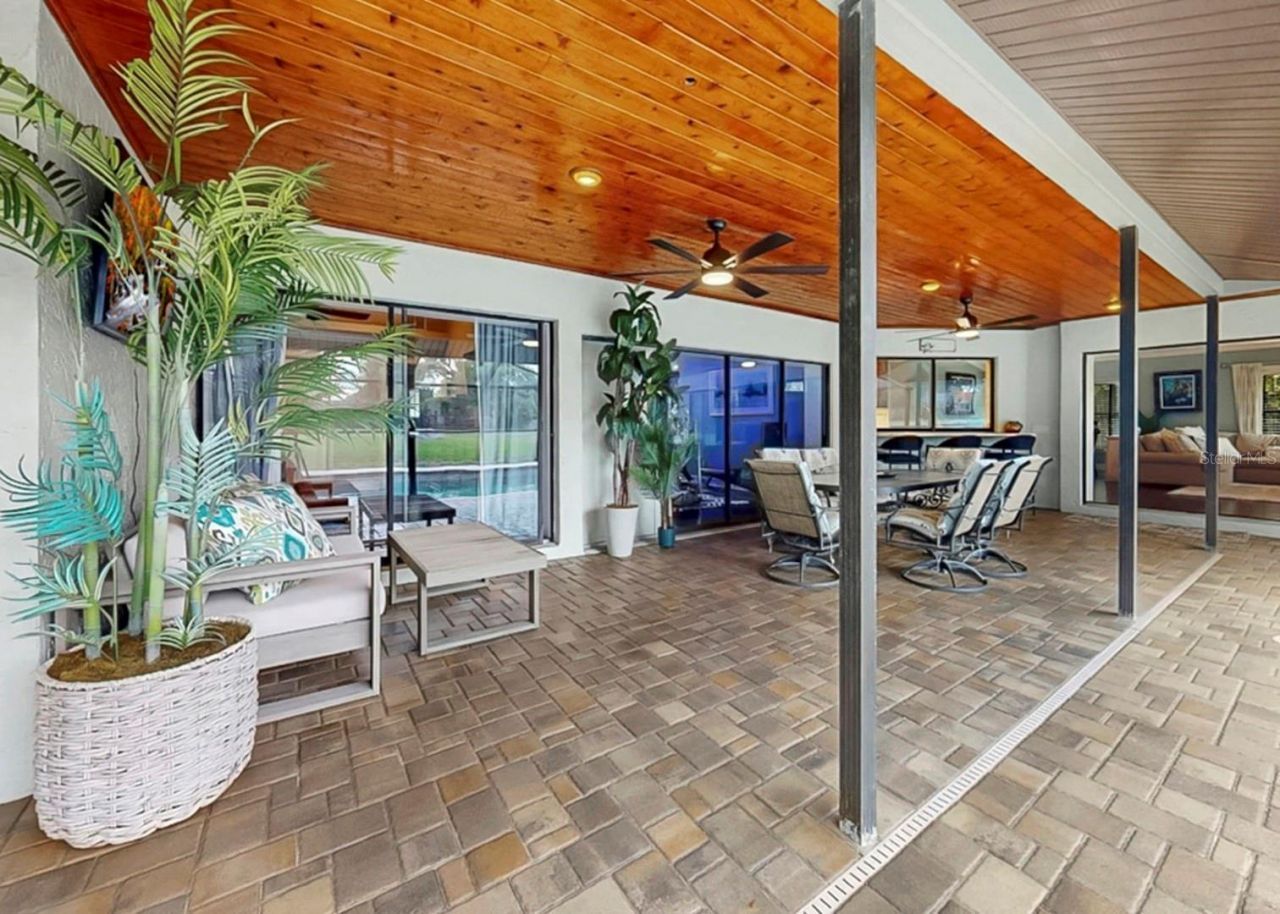 401 Penn National Road, Seffner, FL 33584 Photo