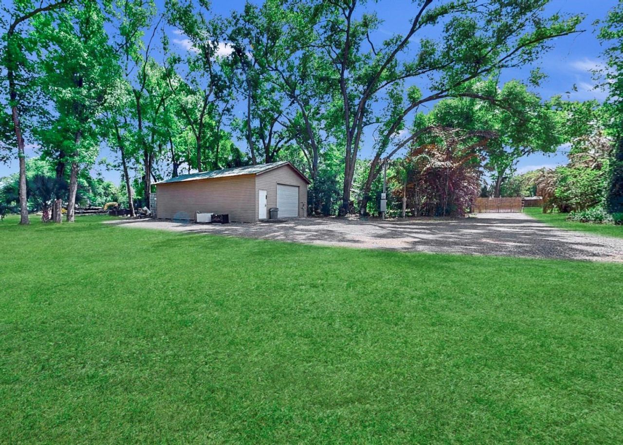 401 Penn National Road, Seffner, FL 33584 Photo