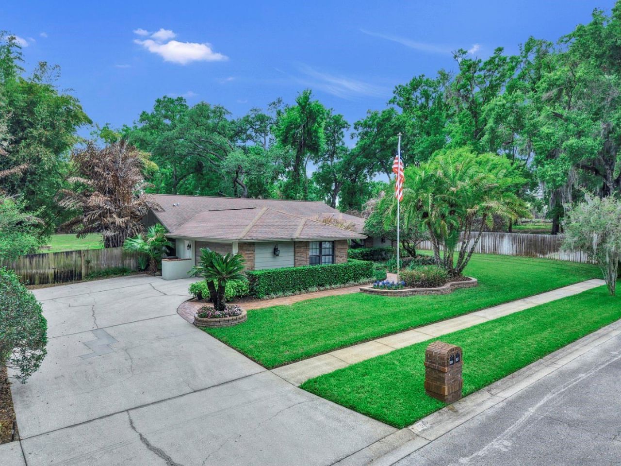 401 Penn National Road, Seffner, FL 33584 Photo