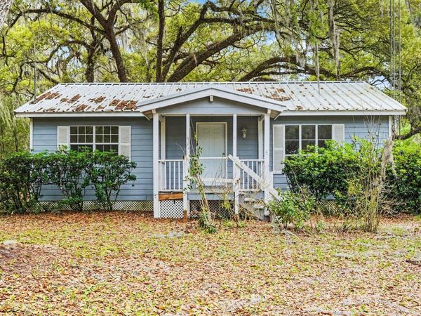 808 COUNTY ROAD 20A, Hawthorne, FL 32640