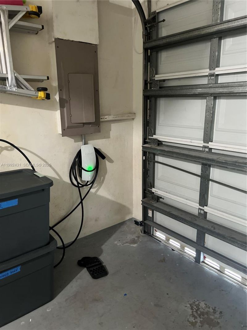 4731 Grapevine Way, Davie, FL 33331 Photo