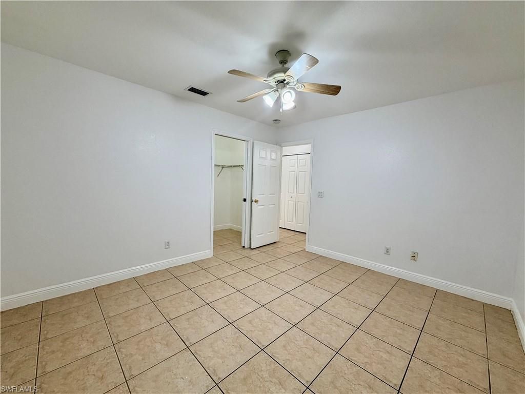 527 NE 24th Pl, Cape Coral, FL 33909 Photo