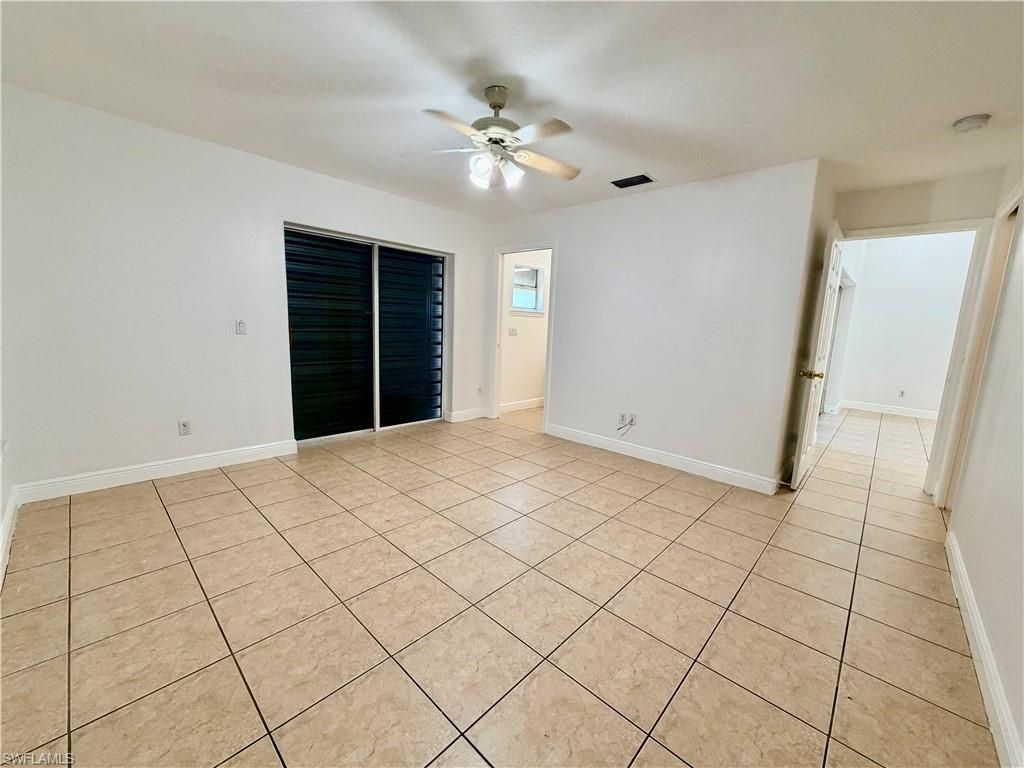 527 NE 24th Pl, Cape Coral, FL 33909 Photo