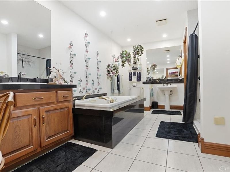 610 Stonecress Drive, Tipp City, OH 45371 Photo 20