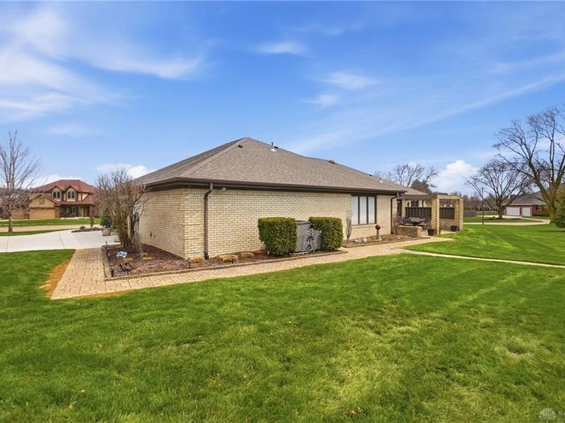 610 Stonecress Drive, Tipp City, OH 45371 Photo 43