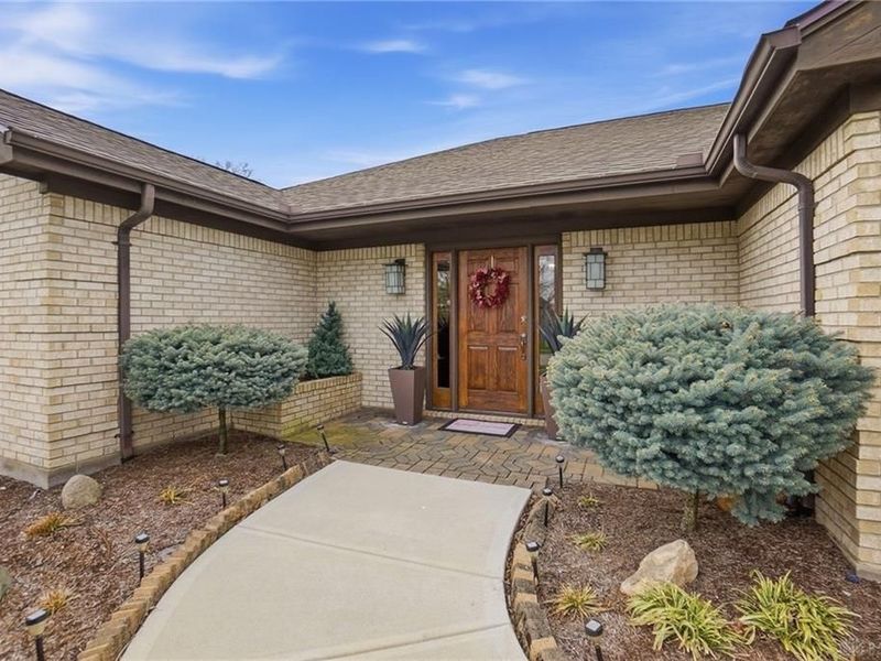 610 Stonecress Drive, Tipp City, OH 45371 Photo 5