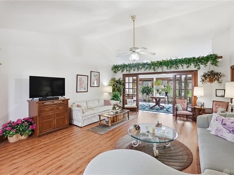 610 Stonecress Drive, Tipp City, OH 45371 Photo 7