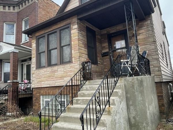 3246 N Richmond Street , Chicago, IL 60618