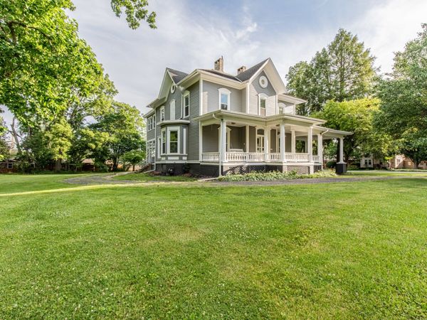 612 E Peru Street, Princeton, IL 61356