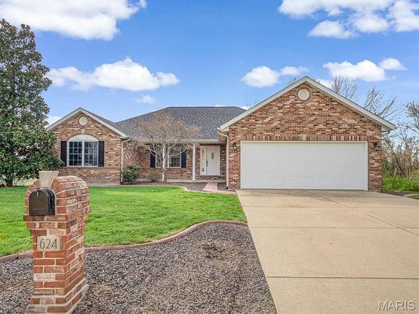 624 Katie Drive , Waterloo, IL 62298