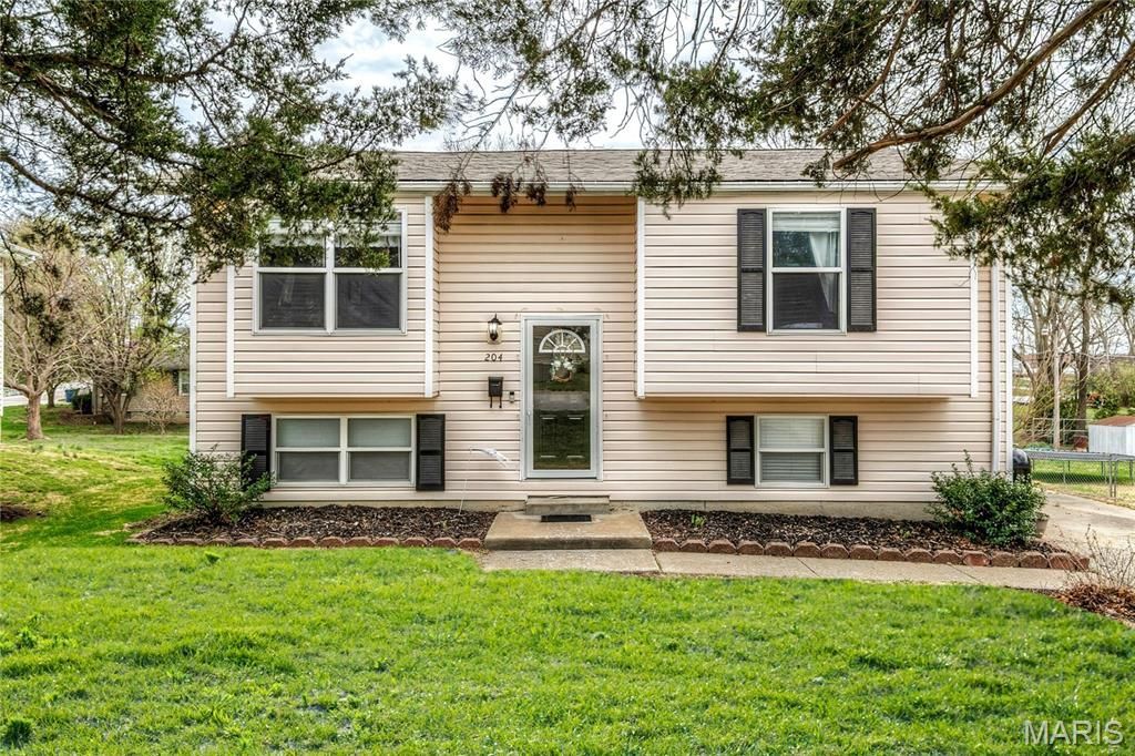 204 Lewis Street, Wentzville, MO 63385 Main Photo