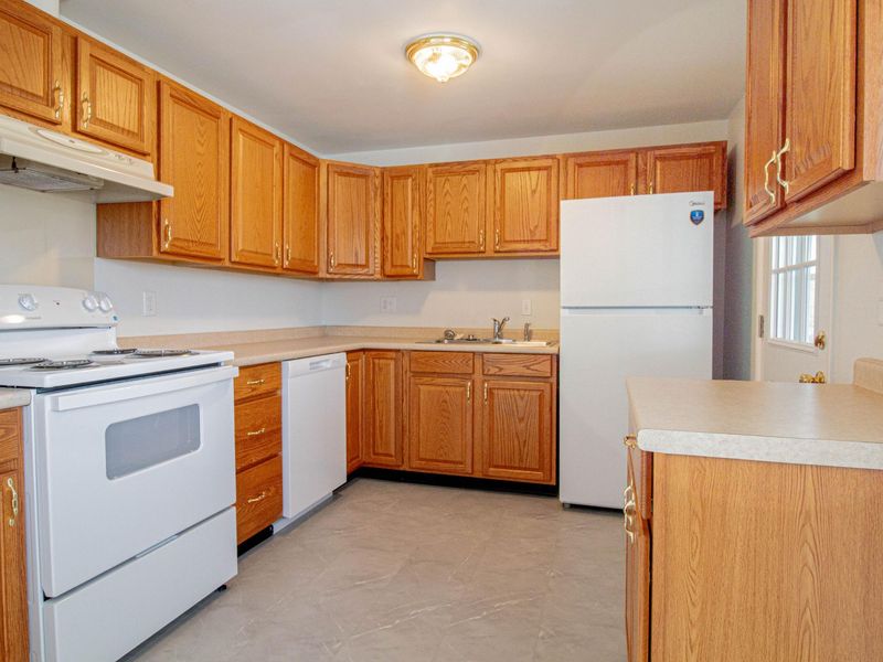 489 Caldwell Circle, New Carlisle, OH 45344 Photo 6