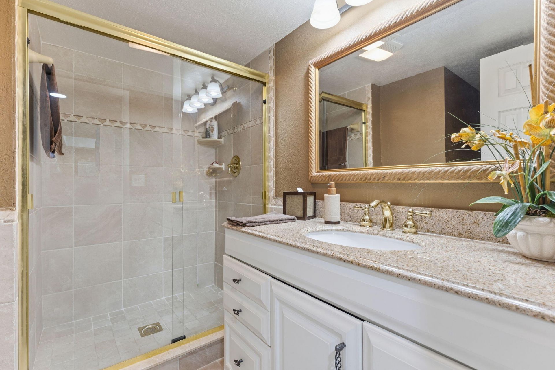 16091 Blatt Boulevard, Unit 304, Weston, FL 33326 Photo