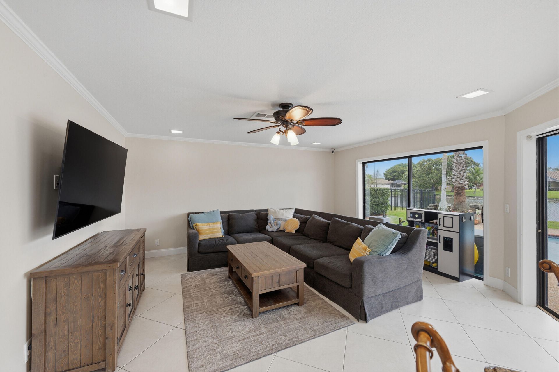 10108 NW 1st Manor, Coral Springs, FL 33071 Photo