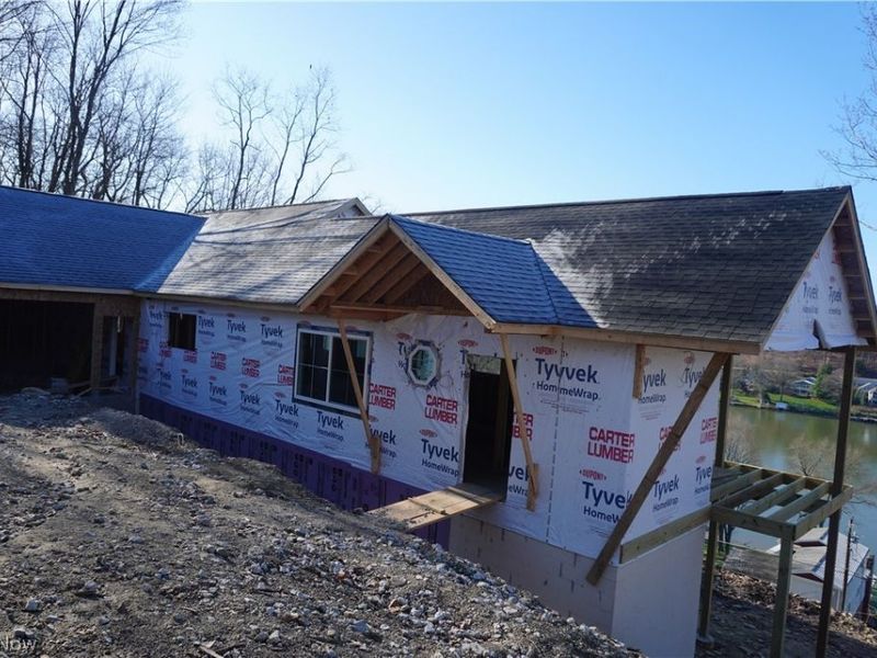 15 Huron Trail , Malvern, OH 44644 Photo 2