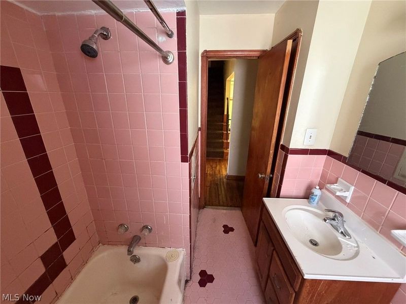 12507 Corlett Avenue , Cleveland, OH 44105 Photo 12