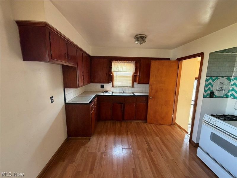 12507 Corlett Avenue , Cleveland, OH 44105 Photo 5