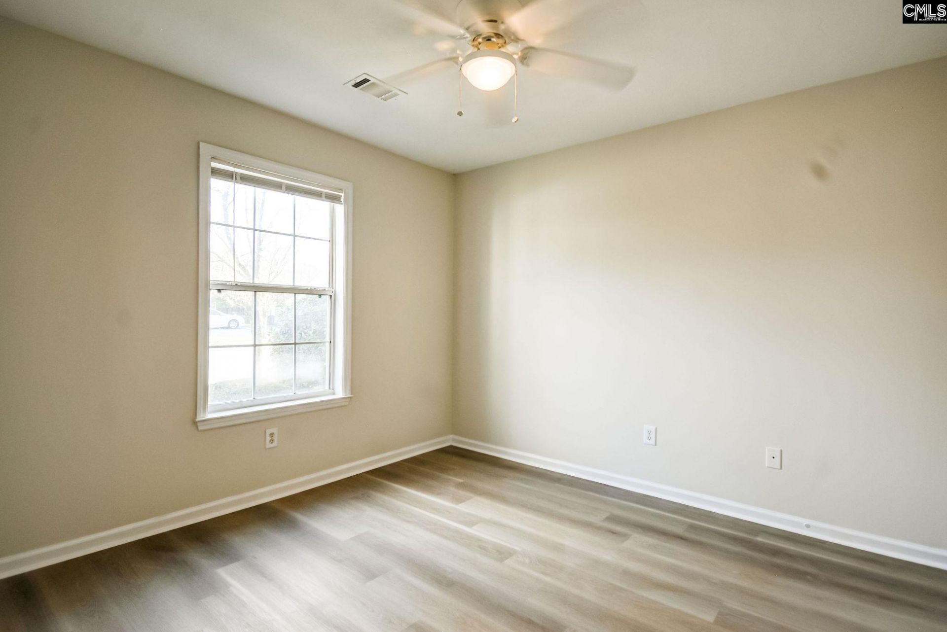 451 Regency Park  Photo 13