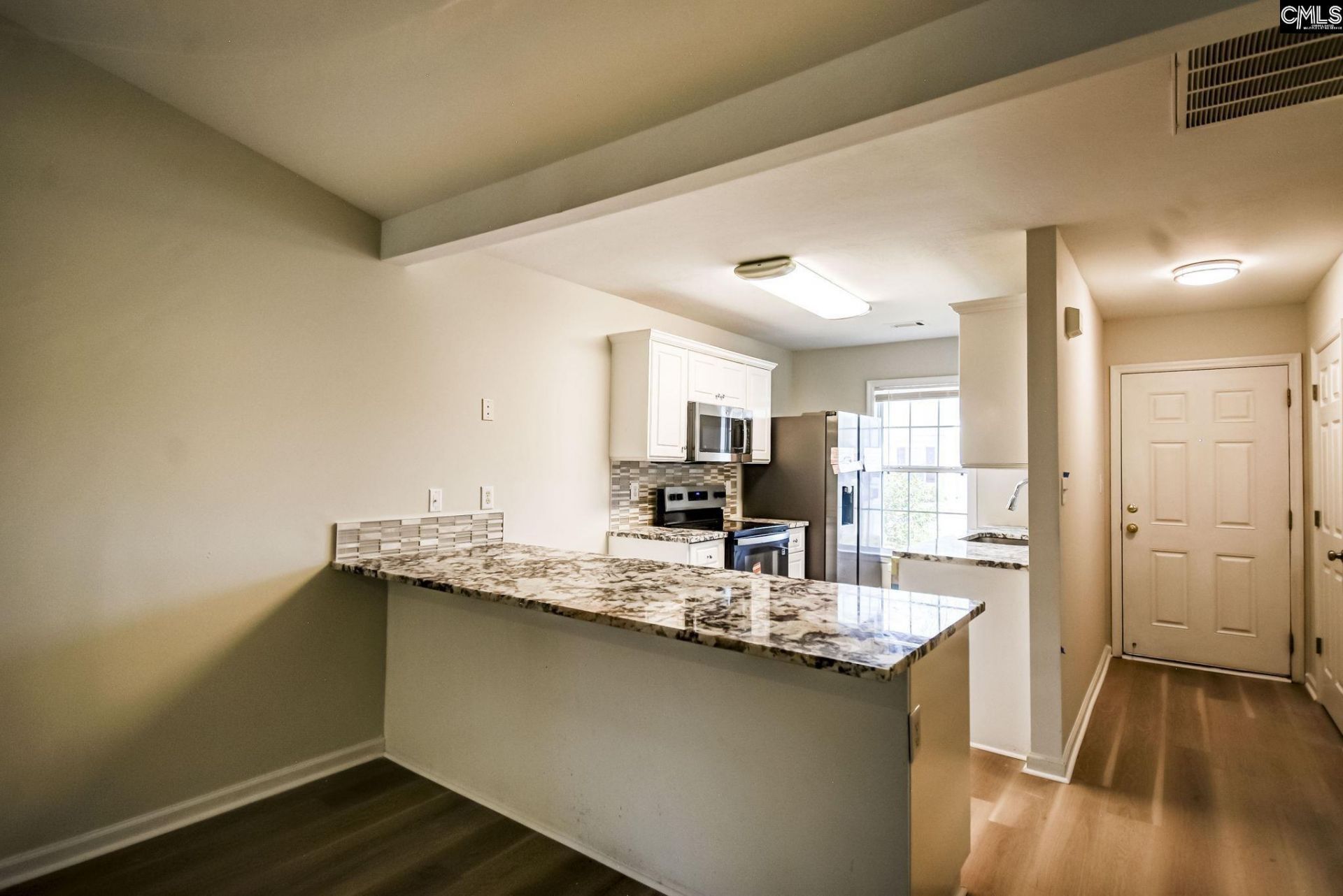 451 Regency Park  Photo 14