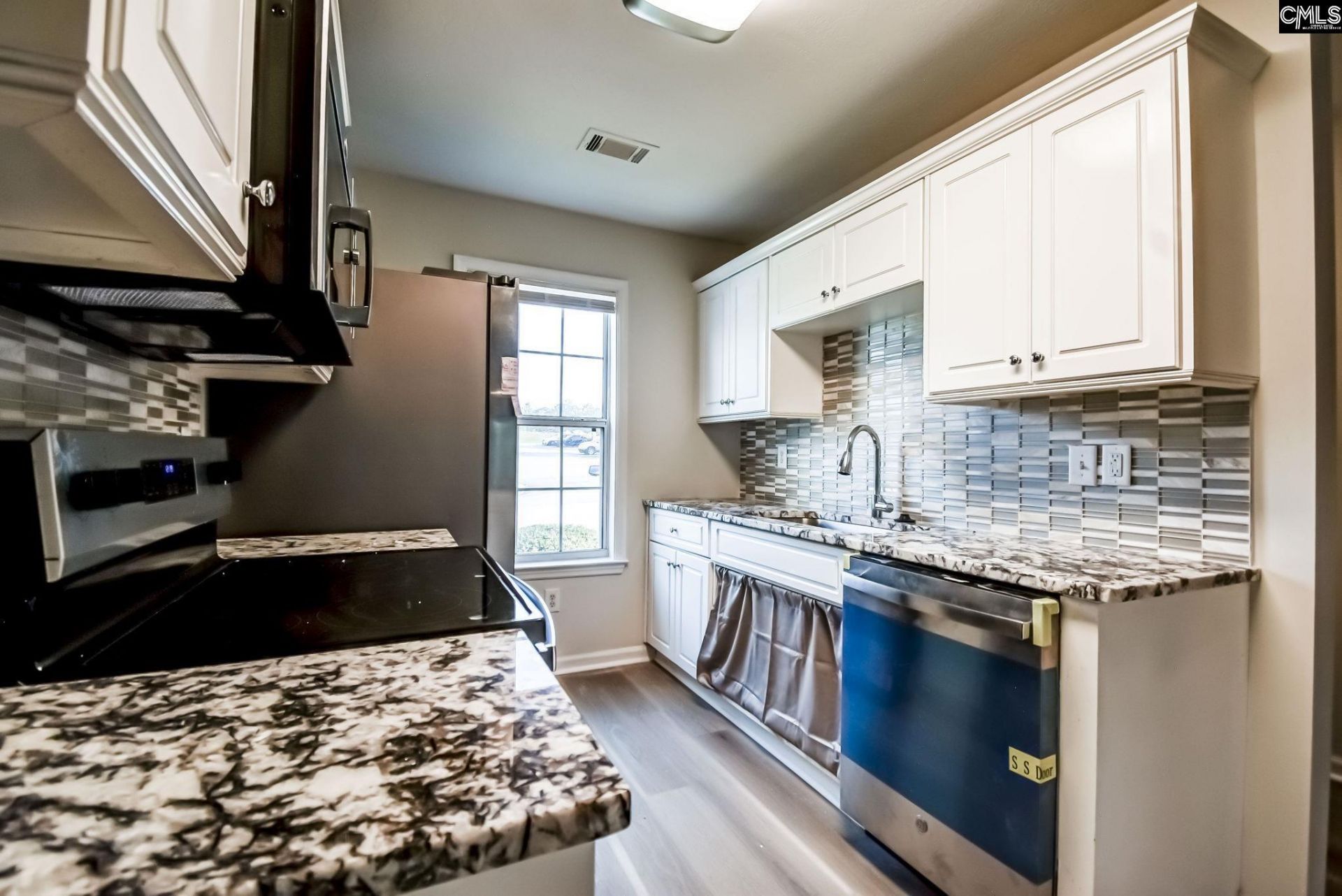 451 Regency Park  Photo 17