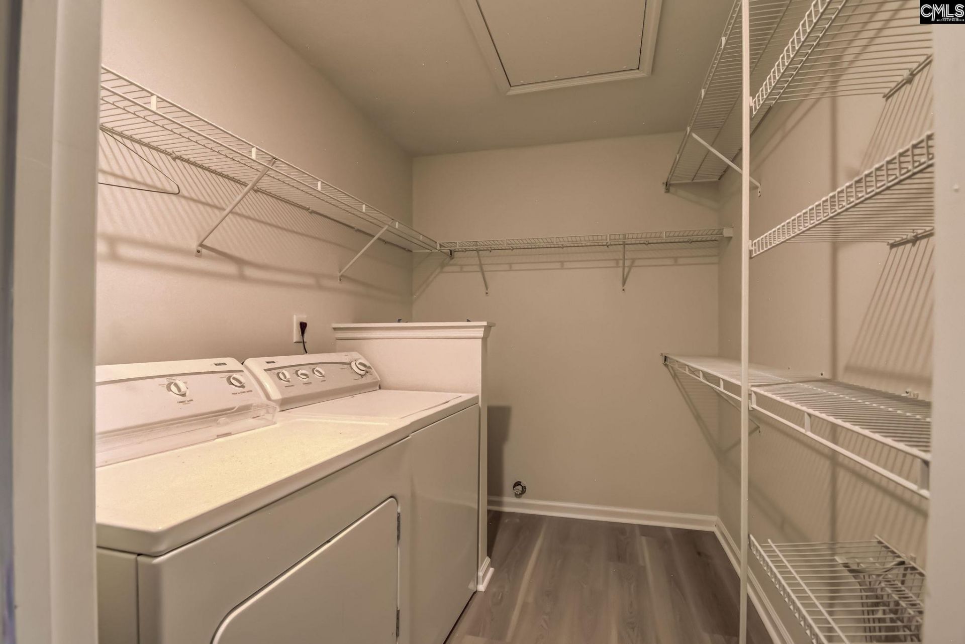 451 Regency Park  Photo 18