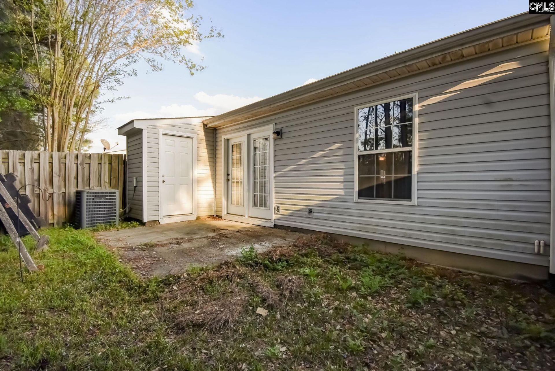 451 Regency Park  Photo 19