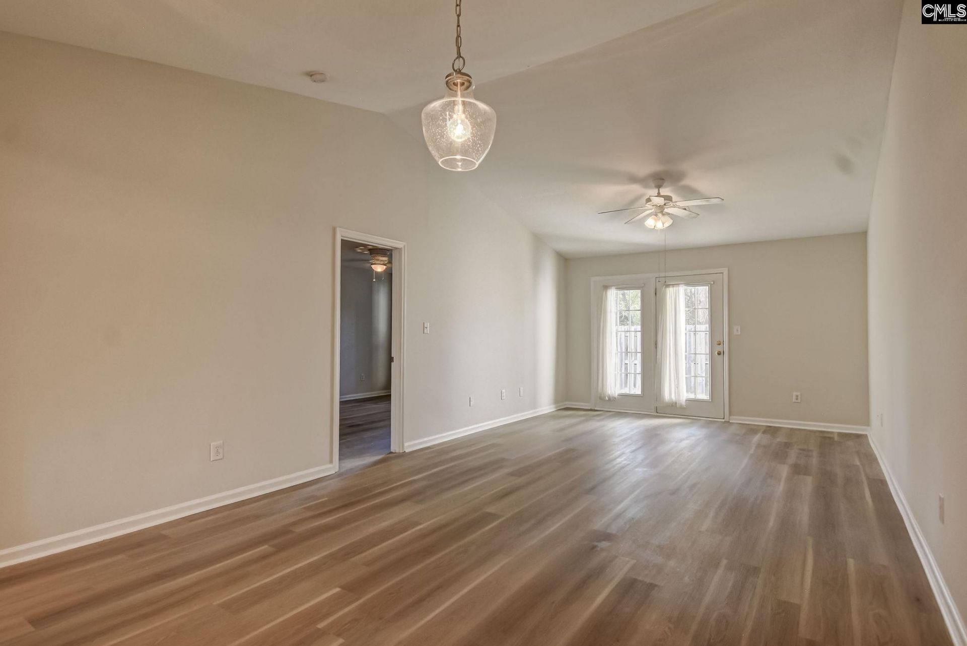 451 Regency Park  Photo 9