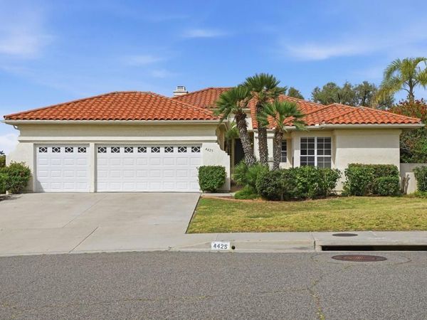 4425 Sunnyhill Drive, Carlsbad, CA 92008