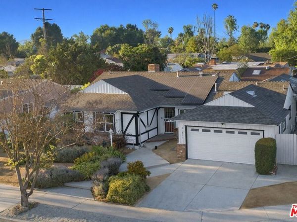 12811 Waddell Street, Valley Village, CA 91607