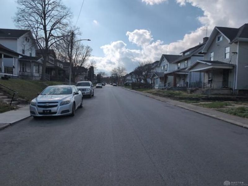 128 E Parkwood Drive, Dayton, OH 45405 Photo 5