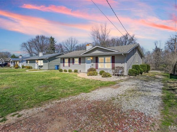 1443 Ladd Avenue , Edwardsville, IL 62025