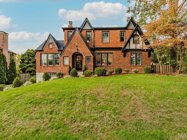 7407 Buckingham Drive , Clayton, MO 63105