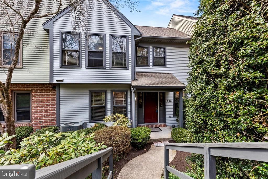 573 LOVELL COURT, HUMMELSTOWN, PA 17036