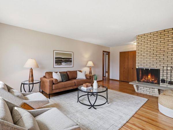 8409 32nd Place N, Crystal, MN 55427