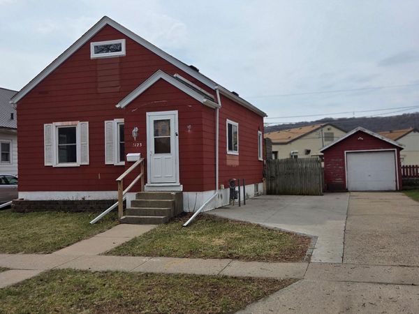 1123 Marian Street , Winona, MN 55987
