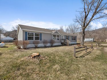 53 1st Avenue N, Hammond, MN 55991
