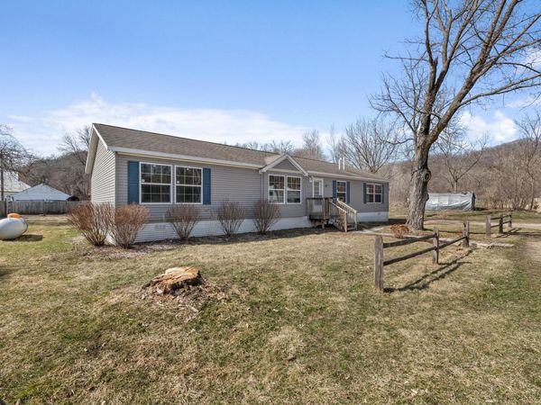 53 1st Avenue N, Hammond, MN 55991