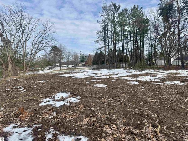 Garfield Street, Cadillac, MI 49601