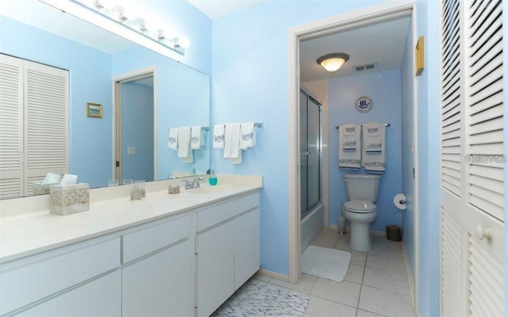 183 Pineneedle Drive , Bradenton, FL 34210 Photo