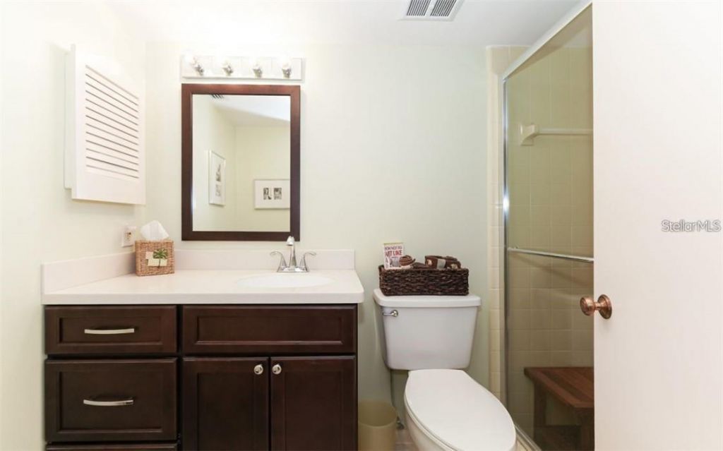 183 Pineneedle Drive, Bradenton, FL 34210 Photo