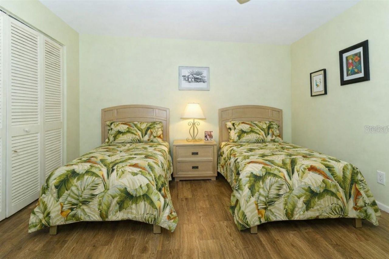 183 Pineneedle Drive, Bradenton, FL 34210 Photo