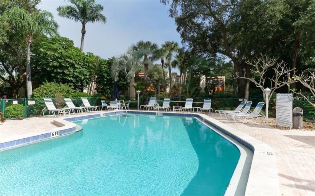 183 Pineneedle Drive , Bradenton, FL 34210 Photo