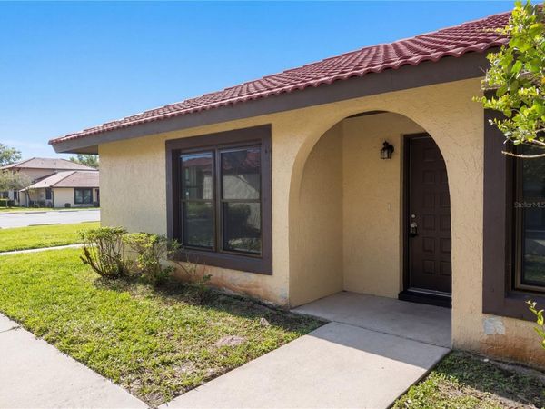 444 HUNTER CIRCLE, KISSIMMEE, FL 34758