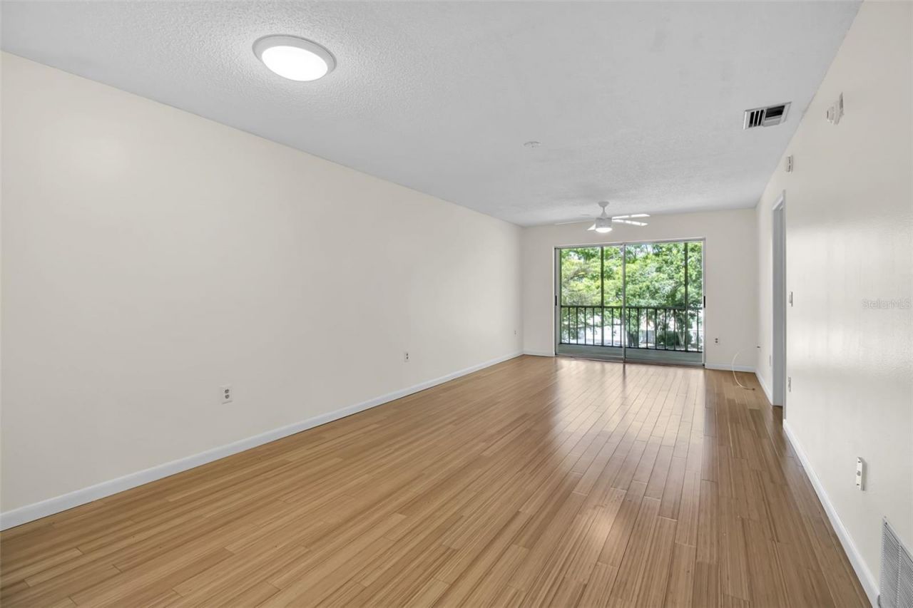 3987 Maceachen Boulevard, Unit 133, Sarasota, FL 34233 Photo