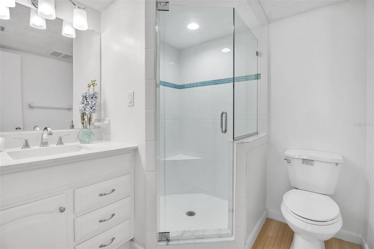 3987 Maceachen Boulevard, Unit 133, Sarasota, FL 34233 Photo