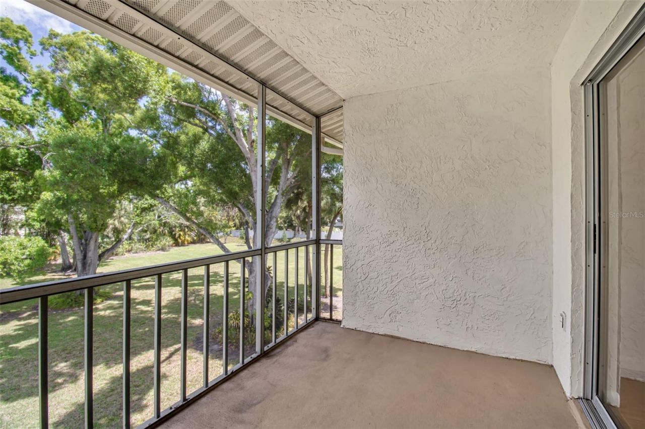 3987 Maceachen Boulevard, Unit 133, Sarasota, FL 34233 Photo