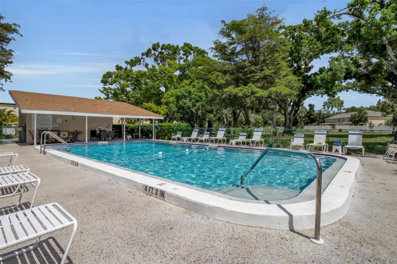 3987 Maceachen Boulevard, Unit 133, Sarasota, FL 34233 Photo